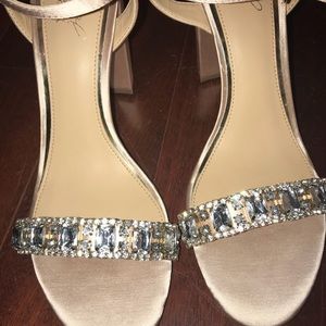 NWT Jewel Badgley Mischka Diamond Block Heel